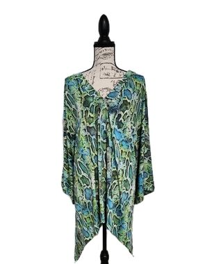 Coldesina V-Neck Dolman Sleeve Women's Snake-Print Blouse in Green and Blue 3XL